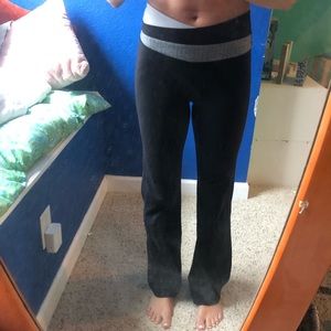 Black Lululemon Yoga Pants